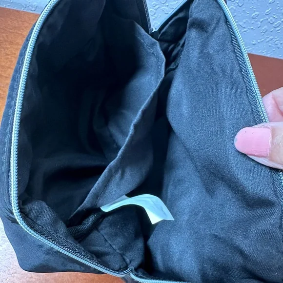 Dolce & Gabbana Beauty Quilted Black Cosmetic Pouch Makeup Bag Black - Picture 5 of 5